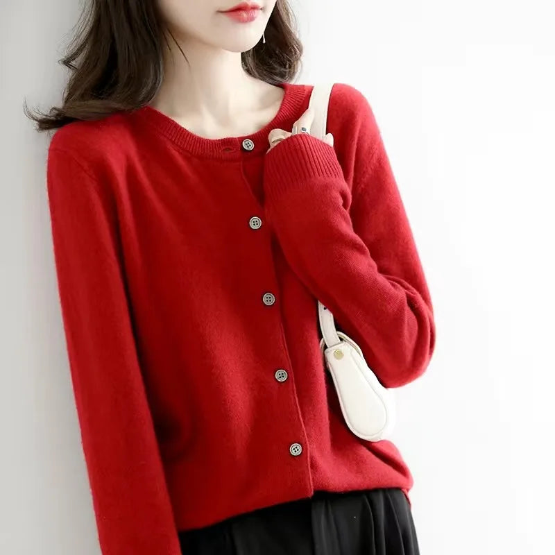 Susan - Elegant Cardigan